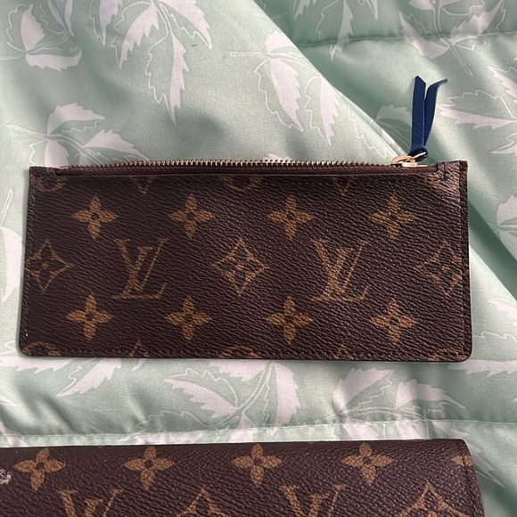 LV wallet - Picture 2 of 10